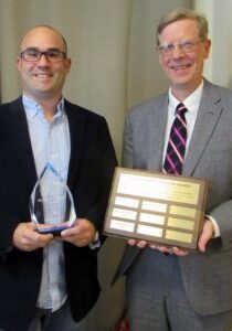 Steve Hansler presenting the award to Chris Garr in 2017
